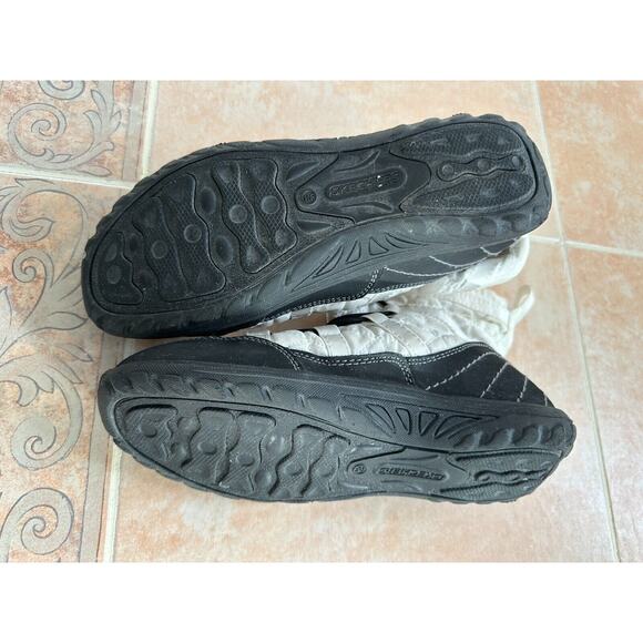 Skechers Booties Reggae Fest Steady Size 6.5 Quilted White Bungee Boots SN 49301 - Picture 7 of 12